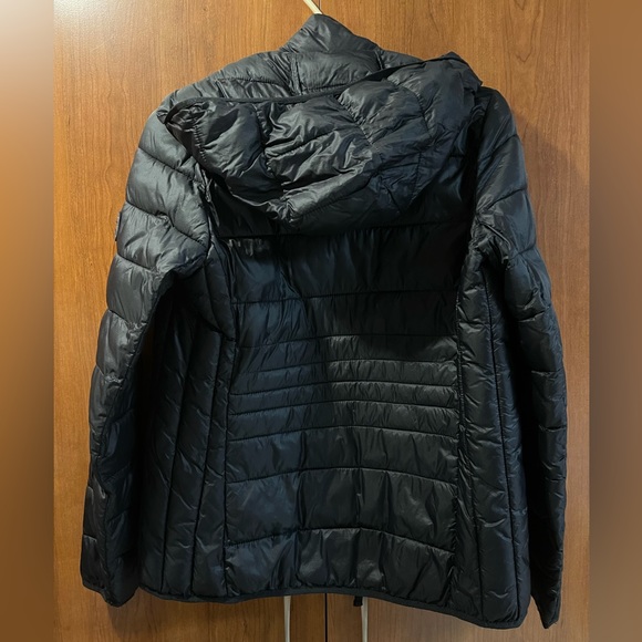 Abercrombie & Fitch (A&F) Black Lightweight Puffer Jacket - Picture 2 of 5